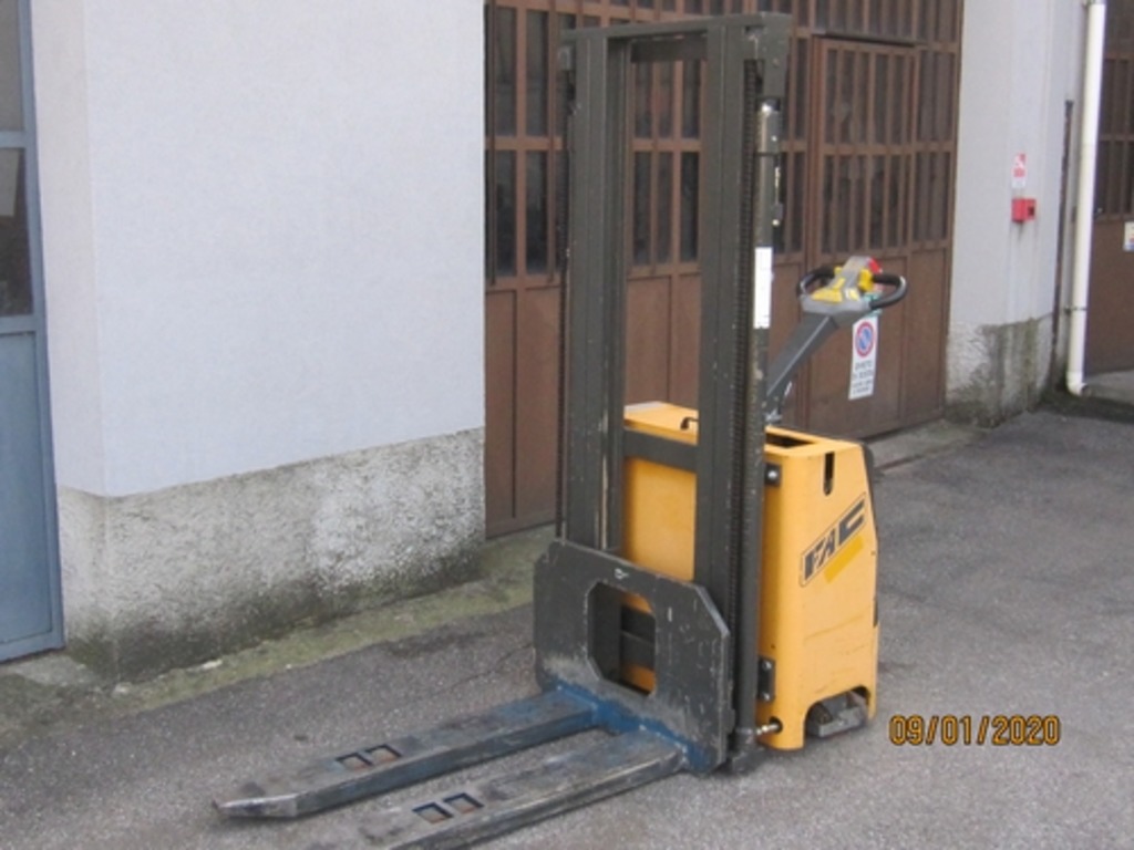 TRANSPALLET ELETTRICO FAC (125 ORE DI LAVORO) in vendita - foto 2