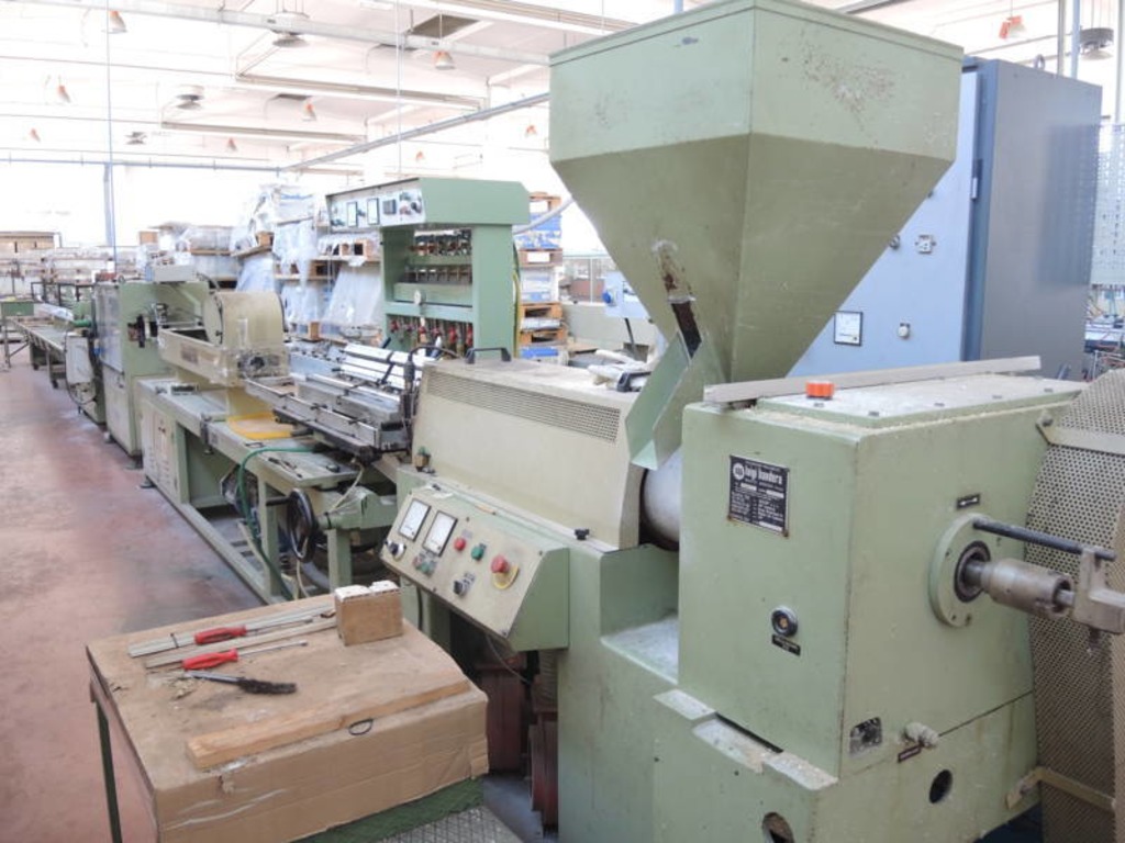 n.3 Linee Estrusione profili PVC (complete) in vendita - foto 2