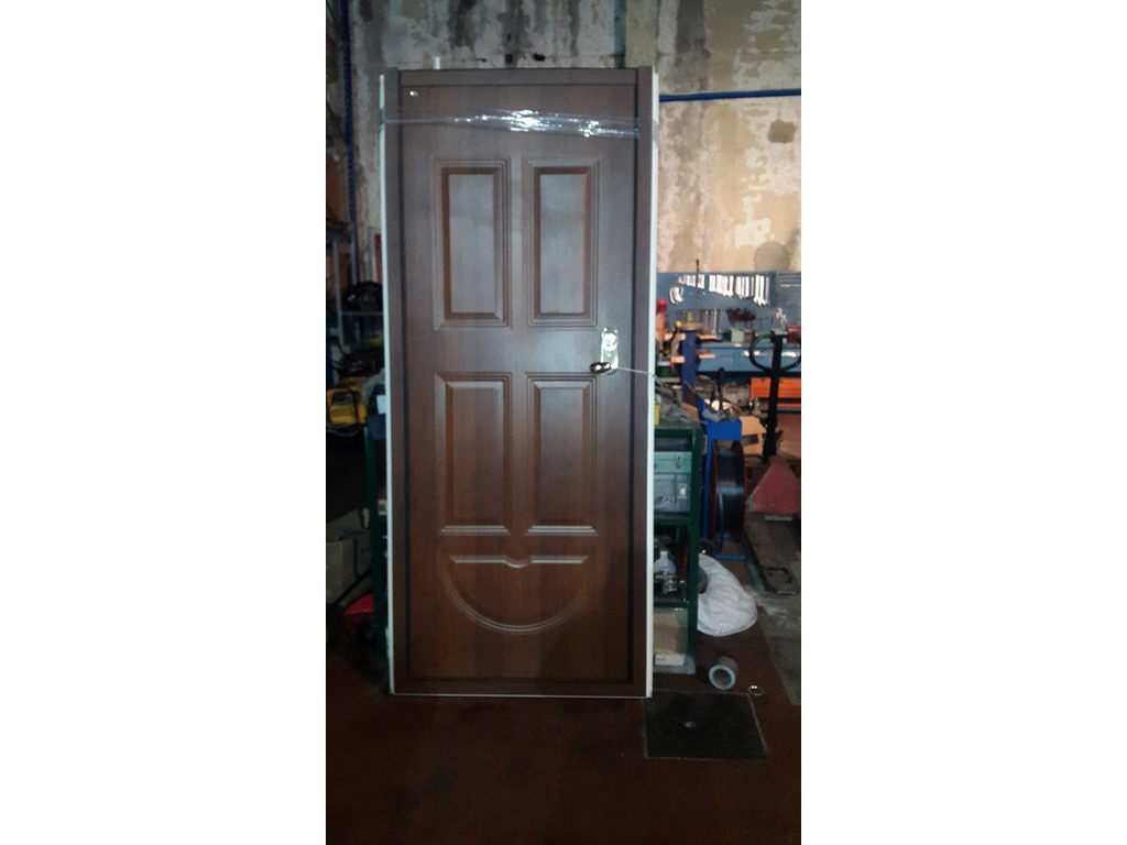 Porta blindata rivestimento in legno in vendita - foto 2