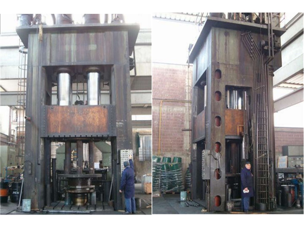VENDO PRESSA IDRAULICA 'MURARO' 3000TON in vendita - foto 1