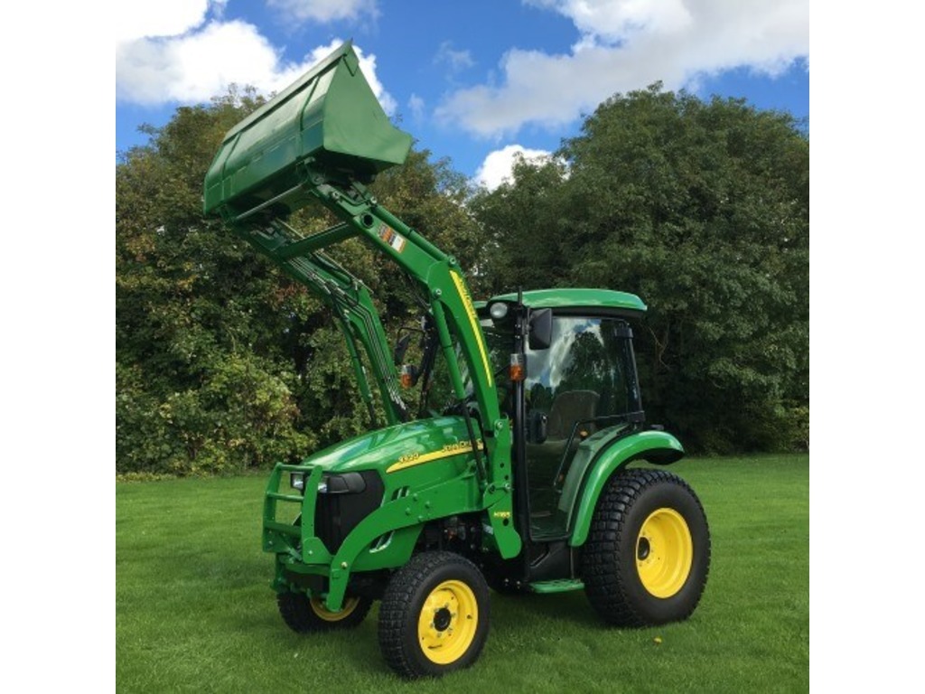 Trattore John Deere 3320 in vendita - foto 1