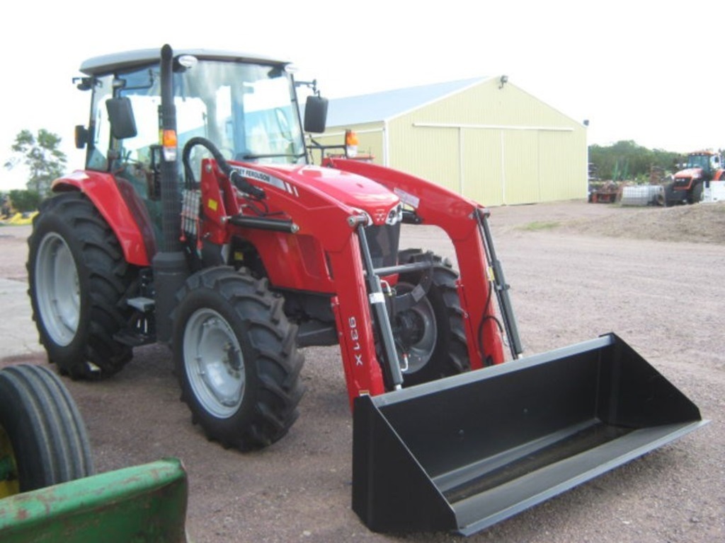 Trattore Massey-Ferguson 4610 in vendita - foto 1