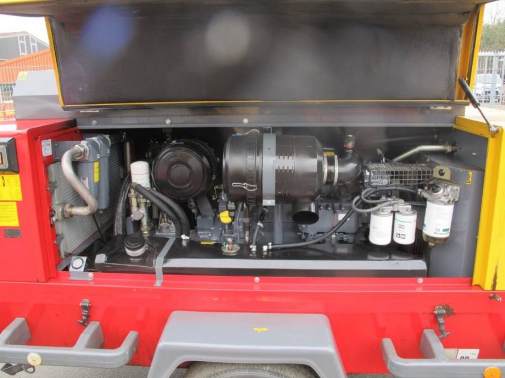 Atlas Copco Xahs 186 in vendita - foto 2