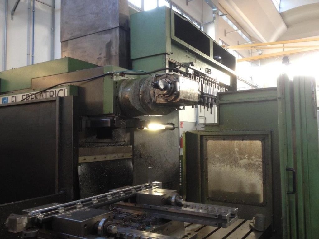 FRESATRICE FIL FSM 300 - Usata in vendita - foto 2