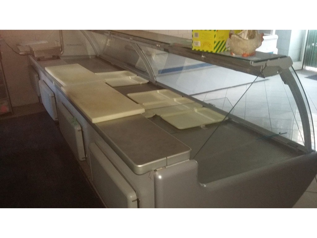 vendo banco macelleria, congelatori e cella frigo in vendita - foto 4