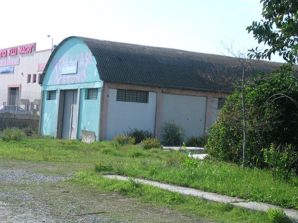 capannoni industriali+uffici+piazzali Crotone-Calabria in vendita - foto 3