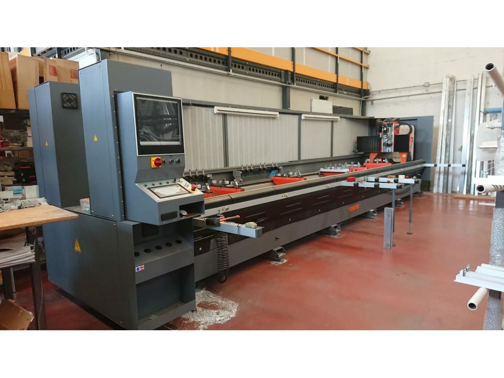 CENTRO DI LAVORO TECNA TK 427/6 + TRONCATRICE in vendita - foto 2