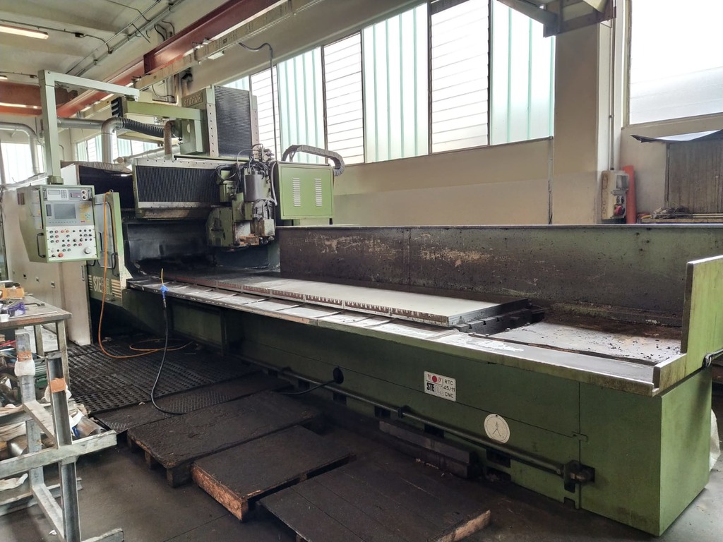 Rettificatrice RTC 40/11 CNC in vendita - foto 1