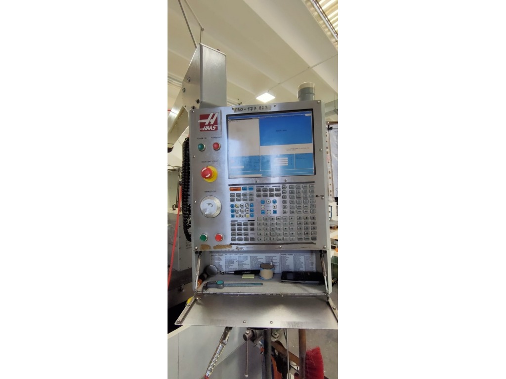centro di lavoro verticale HAAS VF 11 in vendita - foto 2