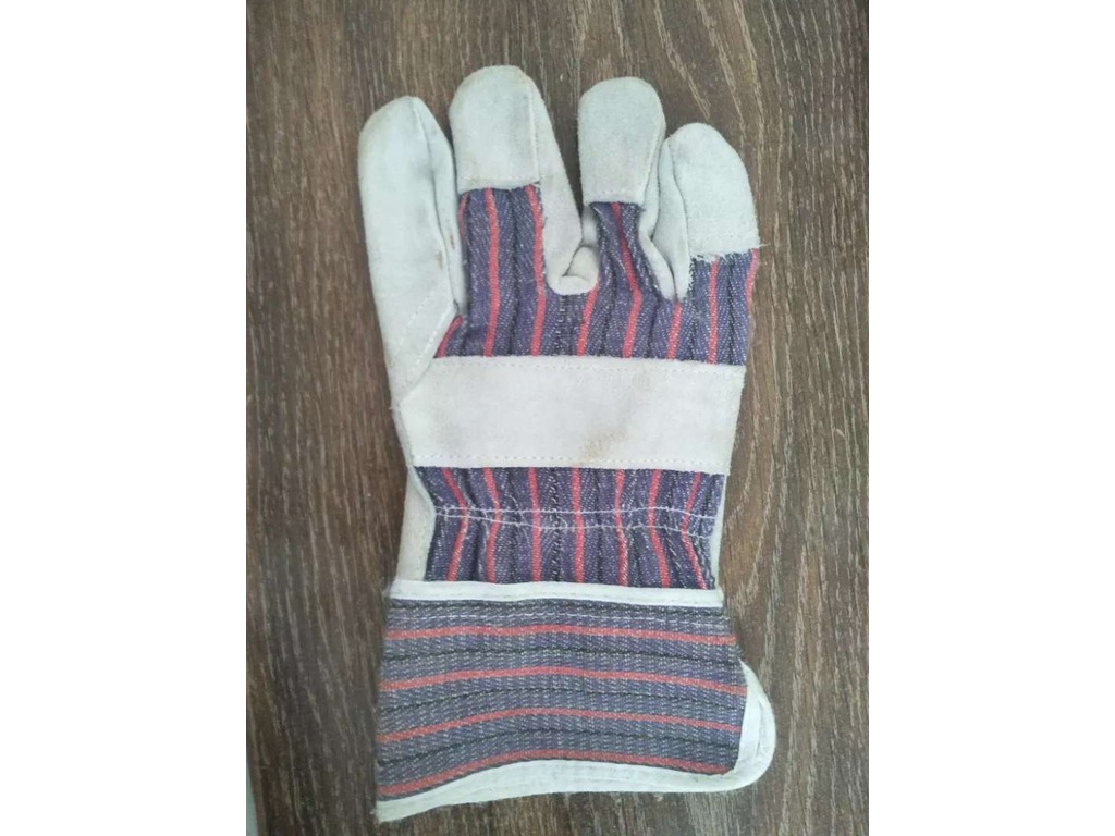 Working gloves in vendita - foto 1