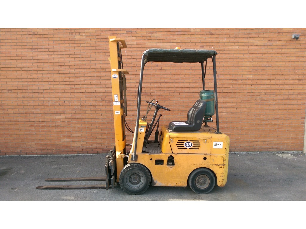 Carrello elevatore marca OM modello BM15 usato in vendita - foto 1