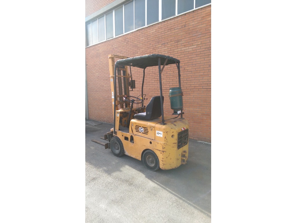 Carrello elevatore marca OM modello BM15 usato in vendita - foto 2