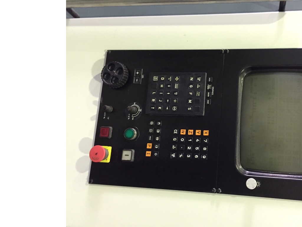 CENTRO DI LAVORO BRIDGEPORT VMC 560 in vendita - foto 2