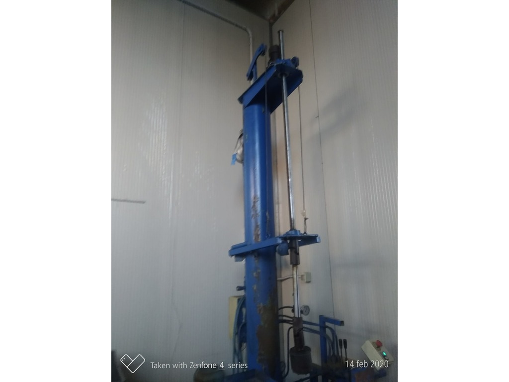 Totem smonta valvole estitnori in vendita - foto 4