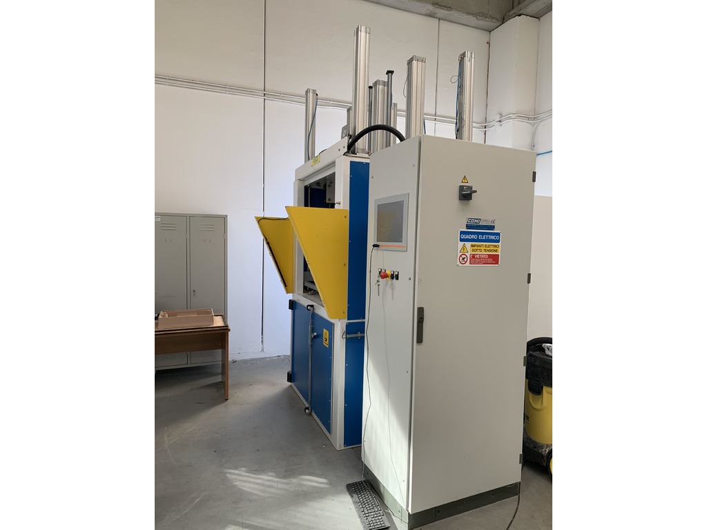 Termoformatrice Labroforma Pneumatica 1000x800x500 mm in vendita - foto 3