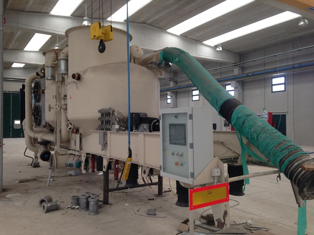 IMPIANTO AUTOMATICO DI ASPIRAZIONE E DISTRIBUZIONE POLVERI E GRANULARI in vendita - foto 1