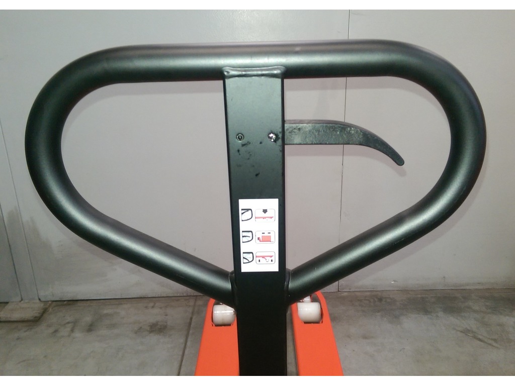 transpallet manuale TOYOTA NUOVO in vendita - foto 4