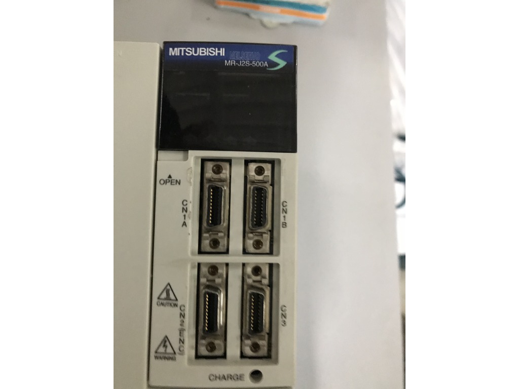 Servoazionamento Mitsubishi MR-J2S-500A in vendita - foto 1