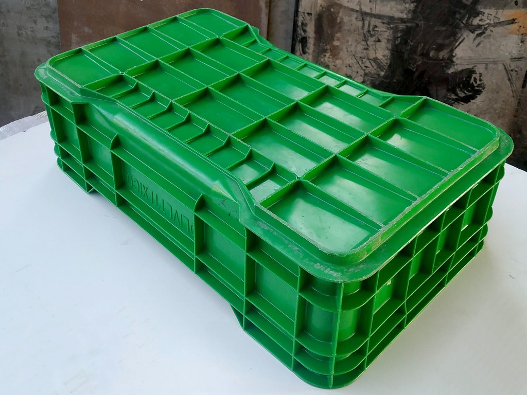 Cassette scatole contenitori impilabili Euro in polietilene cm 43x72.5x21 53L in vendita - foto 3