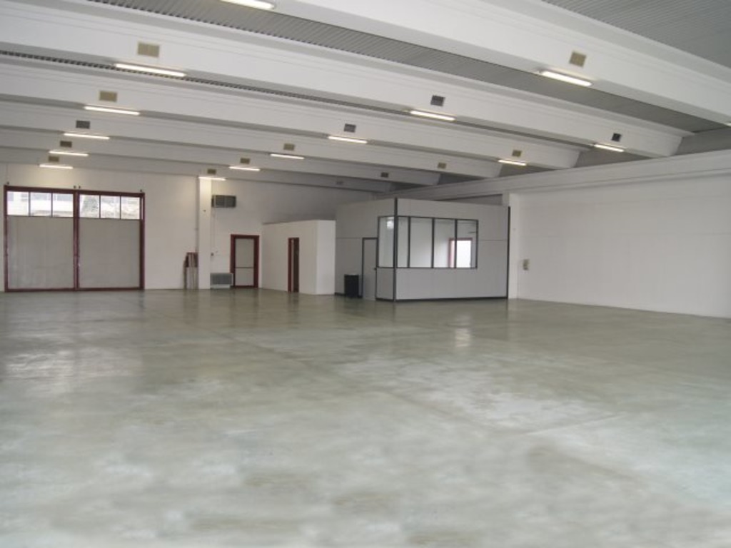 capannone commerciale in vendita - foto 2