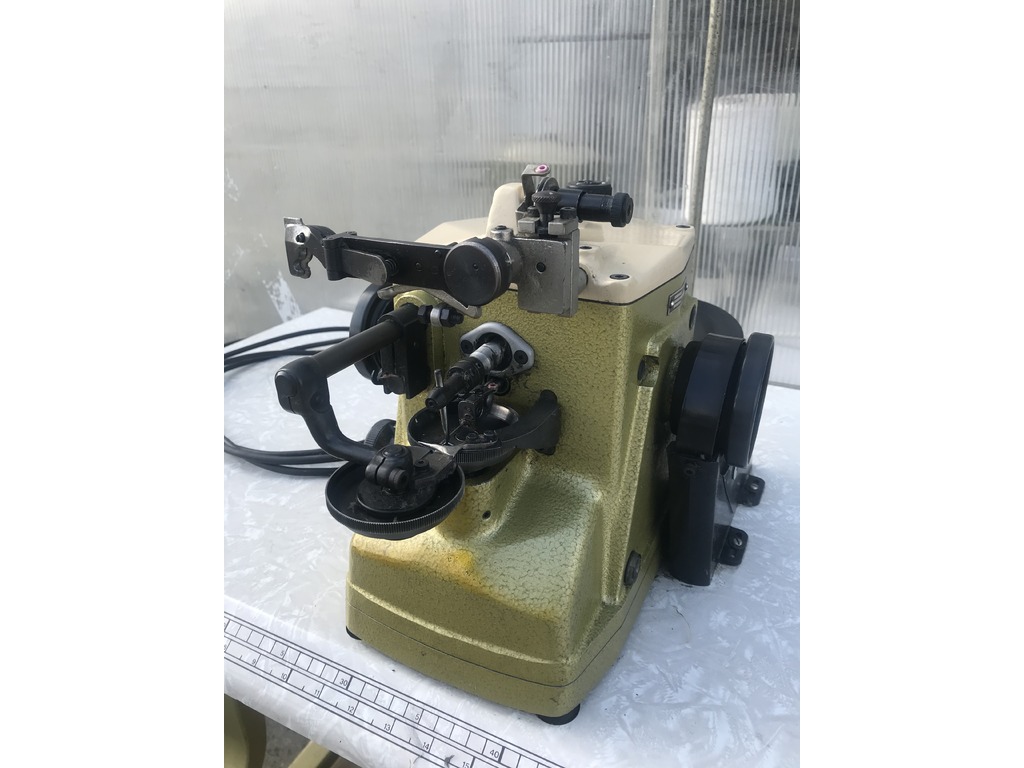 Macchine cucifusti Rimoldi e Complett in vendita - foto 1