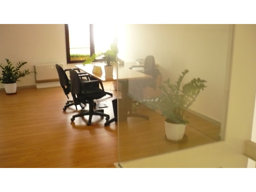 Deposito/Officina con uffici moderni ed arredati in vendita - foto 6