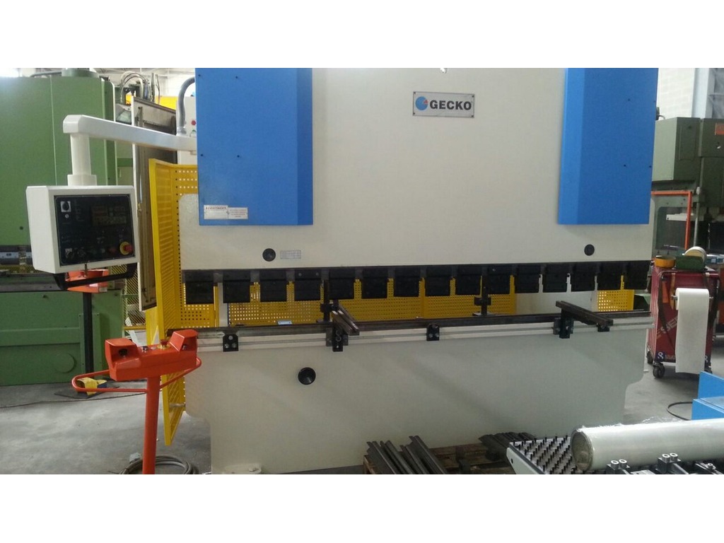 Pressa Piegatrice Gecko 3000 x 120 ton in vendita - foto 1