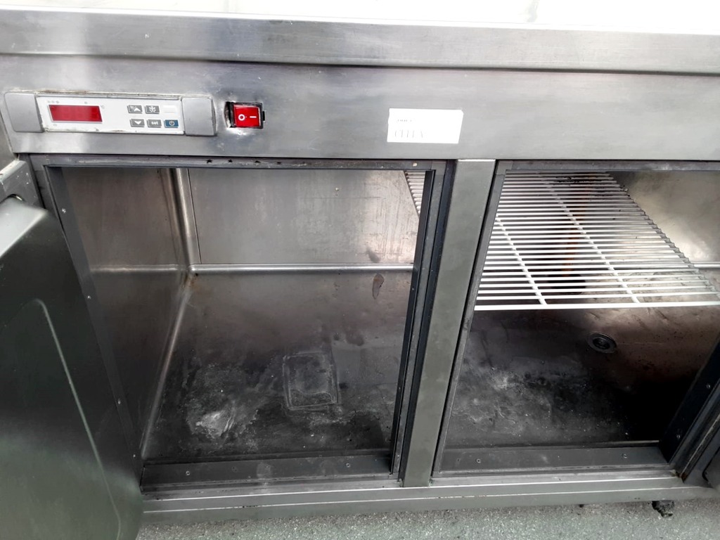 Banco refrigerato a 4 porte in vendita - foto 3