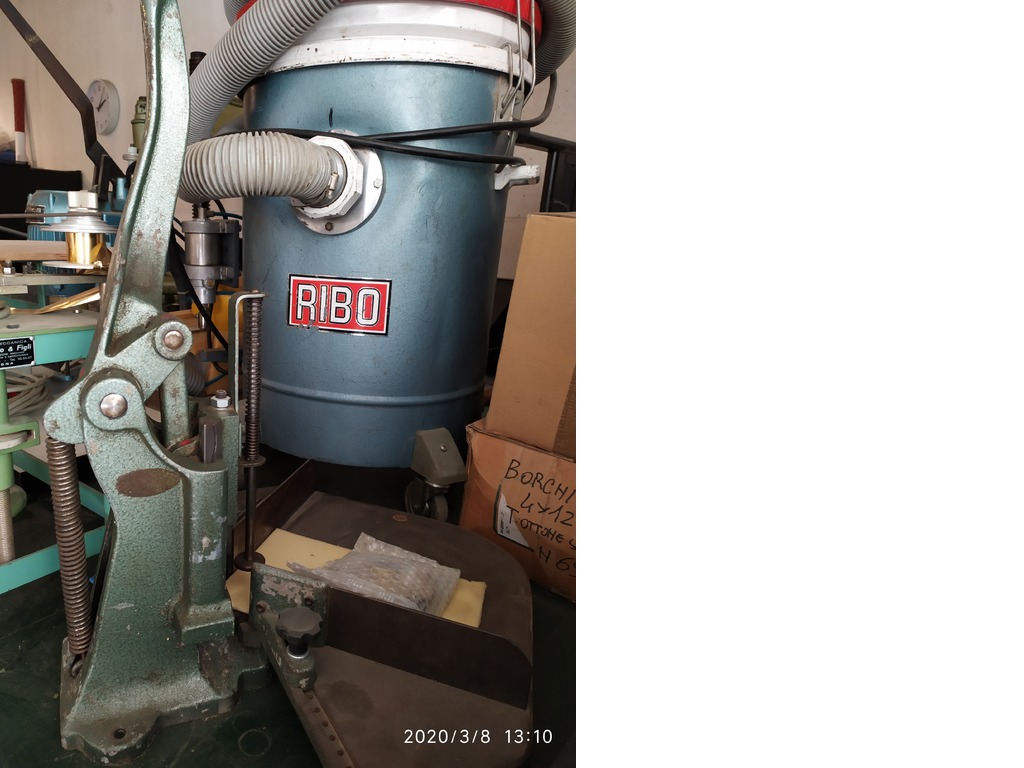 Aspirapolvere industriale RIBO in vendita - foto 1