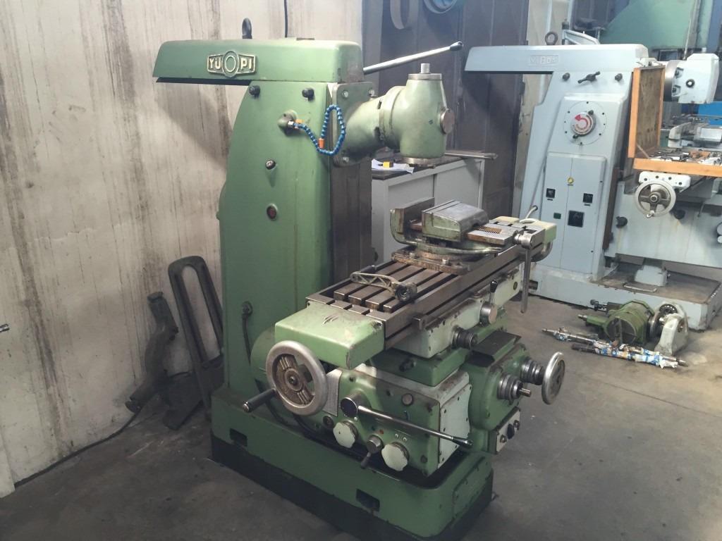 FRESATRICE YUOPI TAVOLA 1100 x 250 mm ATTACCO MANDRINO ISO 40 in vendita - foto 1