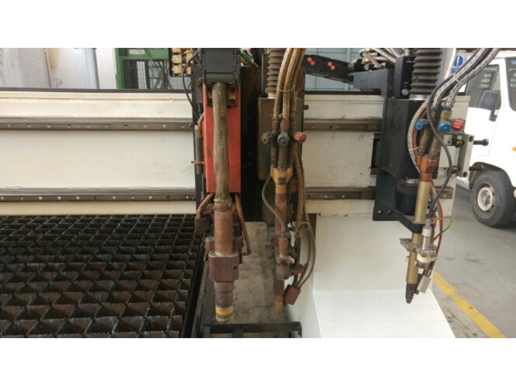 PLASMA ALTA DEFINIZIONE COMBINATO CON OSSITAGLIO E CENTRO DI FORATURA in vendita - foto 4