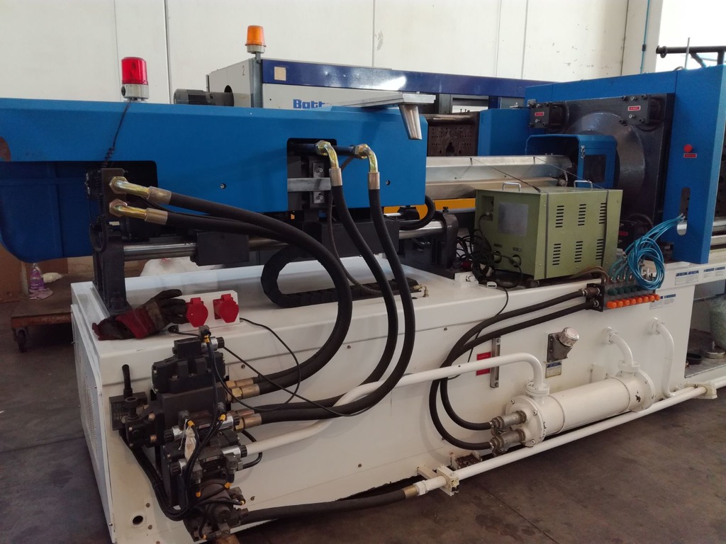 PRESSA INIEZIONE SAN SHUN 250T. ORE LAVORATE 100 in vendita - foto 2