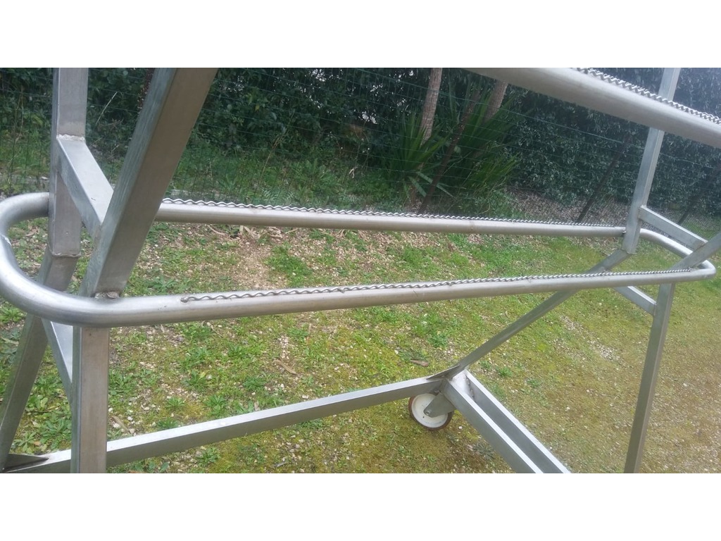 Carrello in acciaio inox 3 livelli con ruote in vendita - foto 3