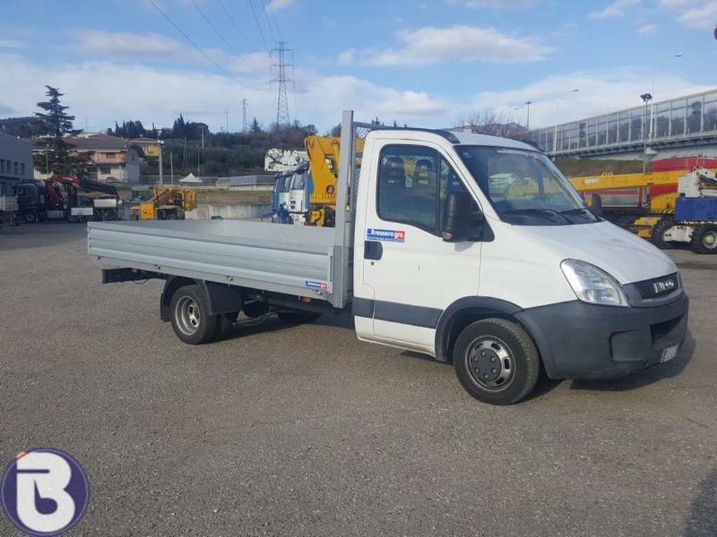 IVECO DAILY 35C10 in vendita - foto 3