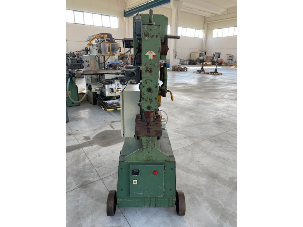 PUNZONATRICE UNIVERSALE IDRAULICA OMERA MOD. MULTIMATIC 10 HYDRO in vendita - foto 3