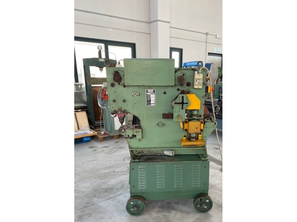 PUNZONATRICE UNIVERSALE IDRAULICA OMERA MOD. MULTIMATIC 10 HYDRO in vendita - foto 4