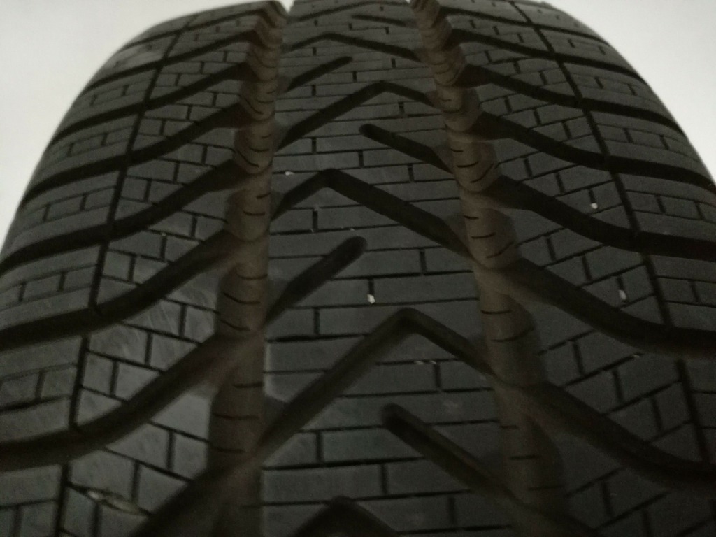 GOMME PNEUMATICI INVERNALI PIRELLI mod. SNOWCONTROL WINTER 210 SERIE 3 in vendita - foto 2