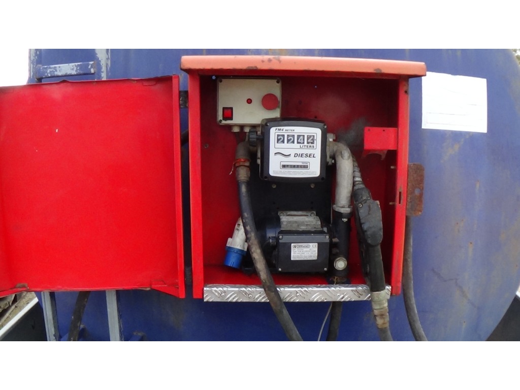 Cisterna per gasolio Lt. 9000 - Oil Company in vendita - foto 3
