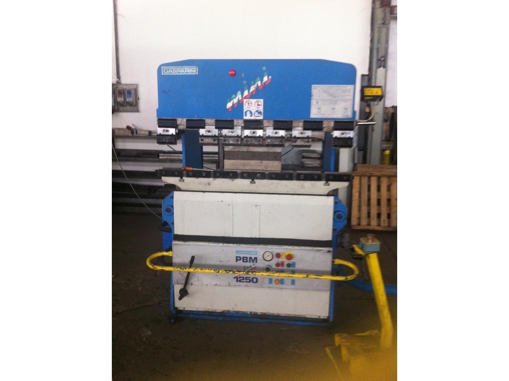 Piegatrice, cesoia, punzonatrice e altro in vendita - foto 1