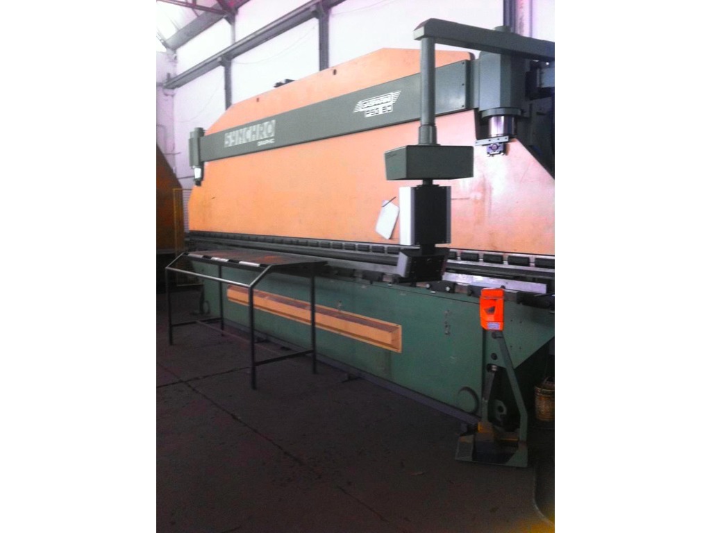 Piegatrice, cesoia, punzonatrice e altro in vendita - foto 2