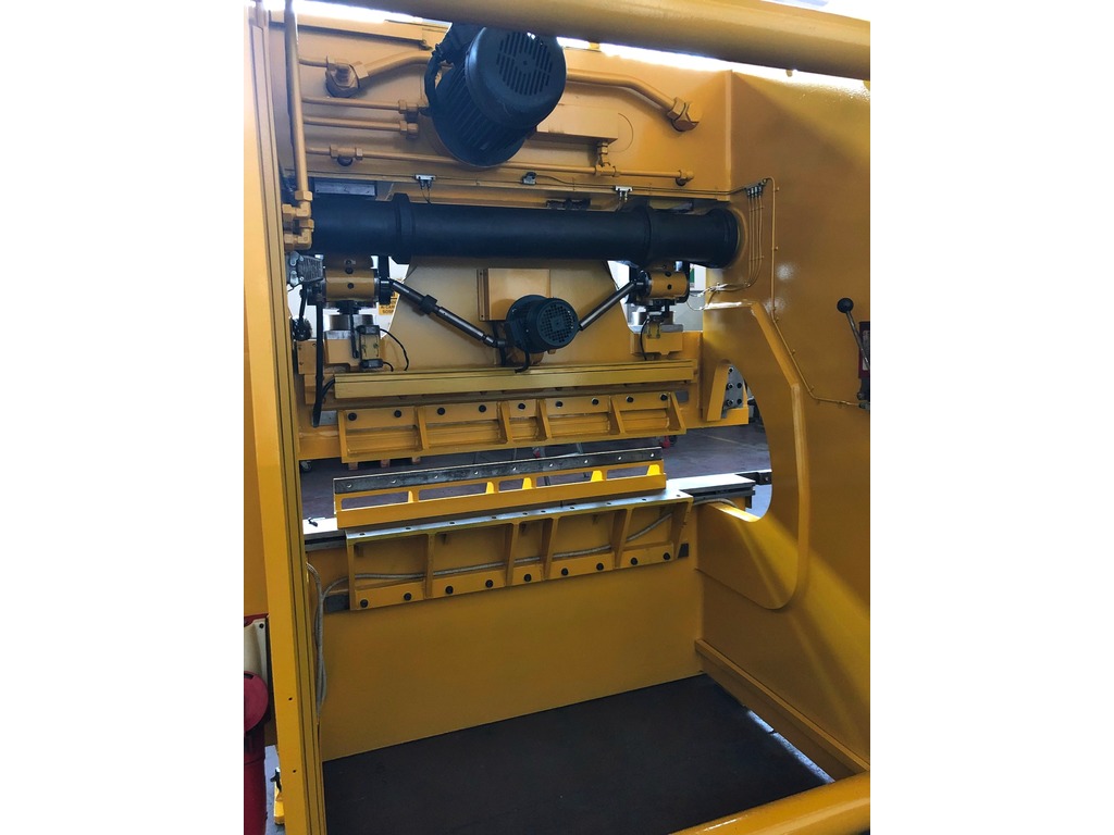 Piegatrice idraulica MINALI 6O Ton in vendita - foto 5