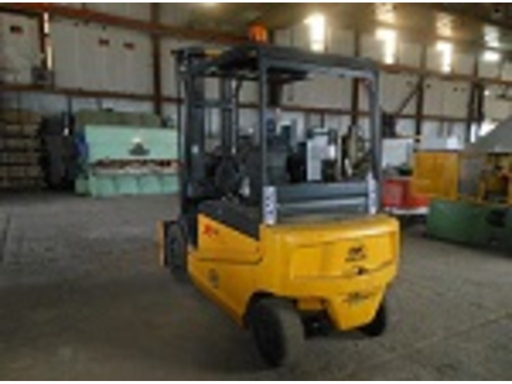 Vendesi carrello elevatore OM XE40 in vendita - foto 1