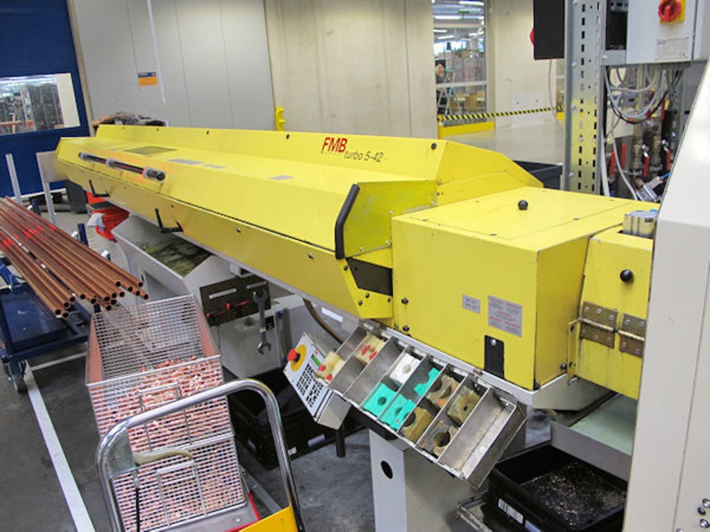 OKUMA tornio a cnc mod. LT 10 M - Twin Spindle  con caricatore in vendita - foto 2