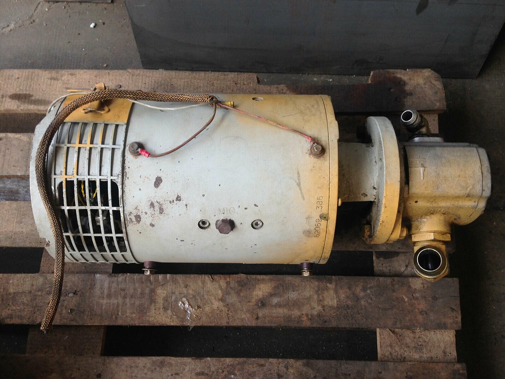Motore e pompa sollevamento carrelli elevatori Caterpillar M40 F40 M40B in vendita - foto 1