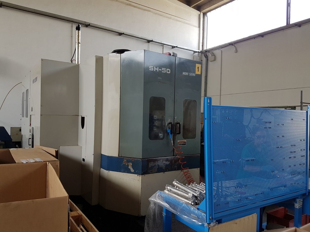 VENDO CENTRO DI LAVORO MORI SEIKI SH 50 in vendita - foto 1