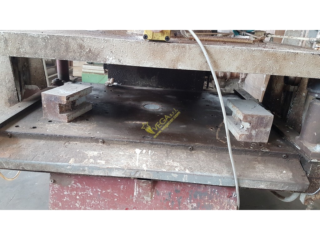 Pressa idraulica  mod. TA 2-50 per stampi in gesso apribili in vendita - foto 4