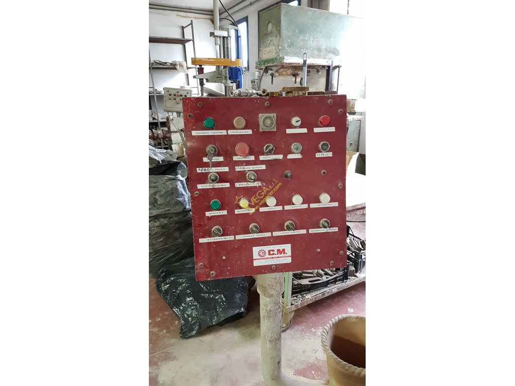 Pressa idraulica per stampi in gesso apribili  mod. T / 50 T.A. in vendita - foto 4
