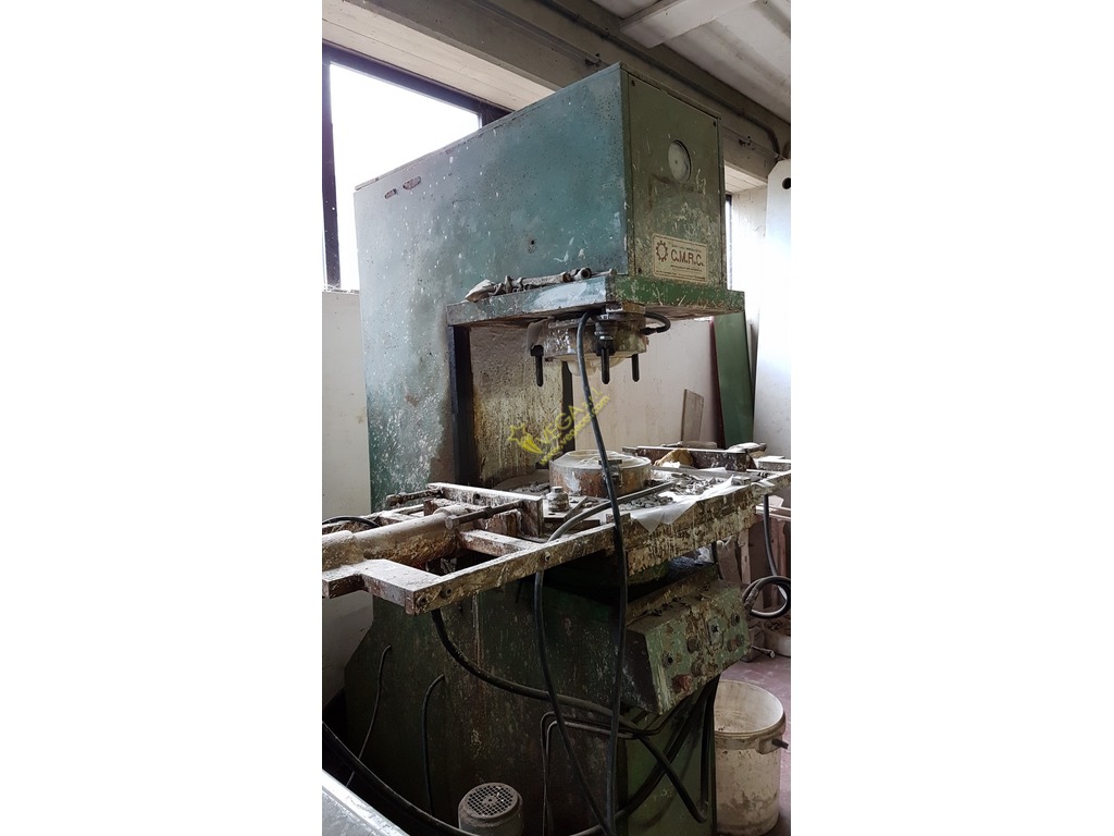 Pressa idraulica CMRC per stampi in gesso apribili in vendita - foto 4
