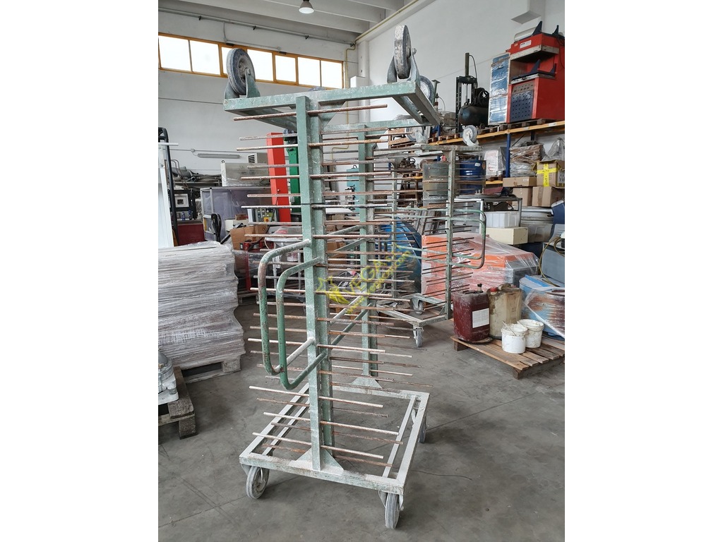Carrelli per stoccaggio oggetti in ceramica in vendita - foto 4
