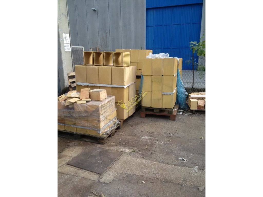 Stock di caselle refrattarie per cottura piastrelle in vendita - foto 1